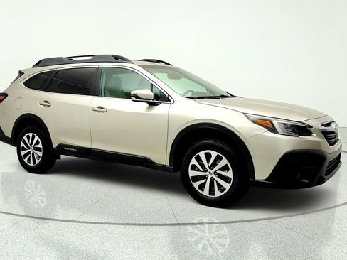 Used 2020 Subaru Outback Premium AWD/4WD image 3