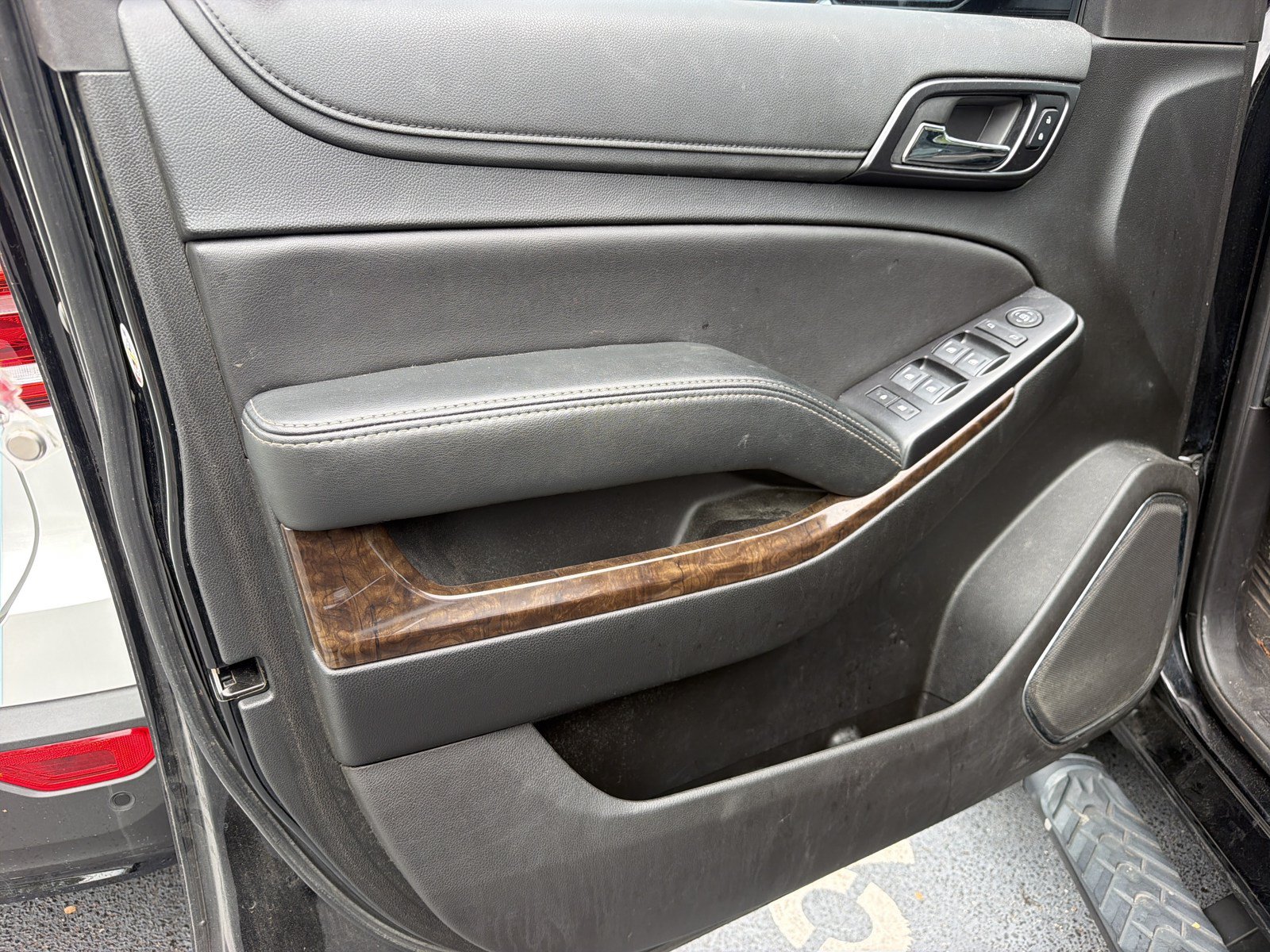 Used 2020 Chevrolet Tahoe LS RWD image 16