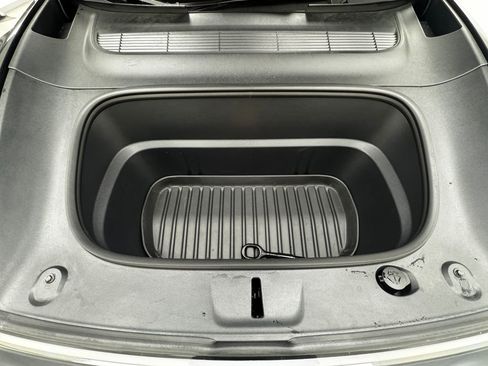 Used 2026 Tesla Model Y Long Range image 33