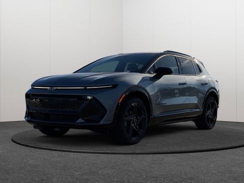 New 2026 Chevrolet Equinox EV RS image 3