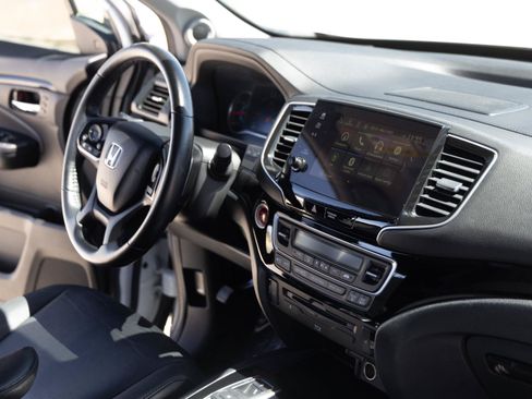 Used 2021 Honda Pilot Touring image 27