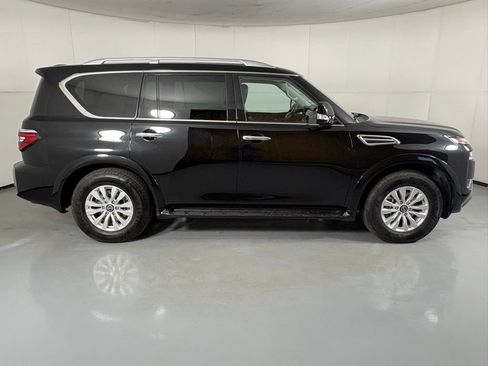 Used 2024 Nissan Armada SV AWD/4WD image 9