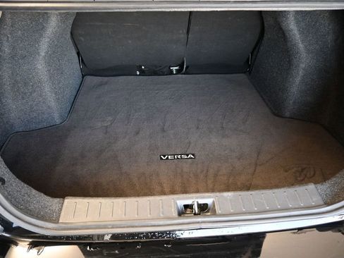 Used 2025 Nissan Versa SV FWD image 17