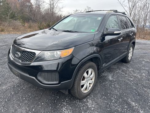 Used 2013 Kia Sorento LX image 4