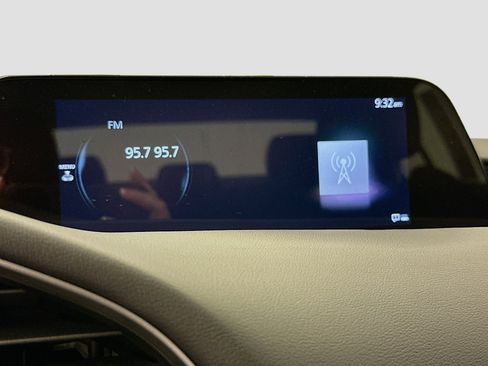 Used 2024 MAZDA MAZDA3 s image 21