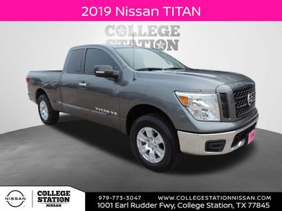 Used 2019 Nissan Titan SV