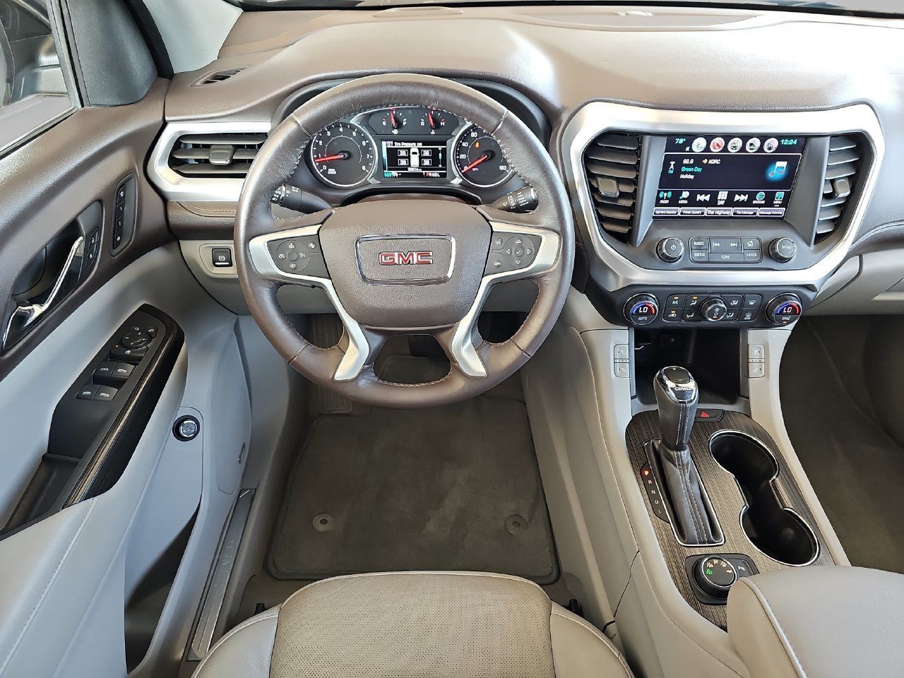 Used 2017 GMC Acadia SLT AWD/4WD image 22