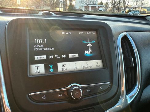 Used 2018 Chevrolet Equinox LT image 33