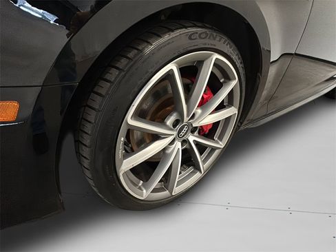 Used 2018 Audi A4 2.0T Premium Plus w/ Premium Plus Package image 4