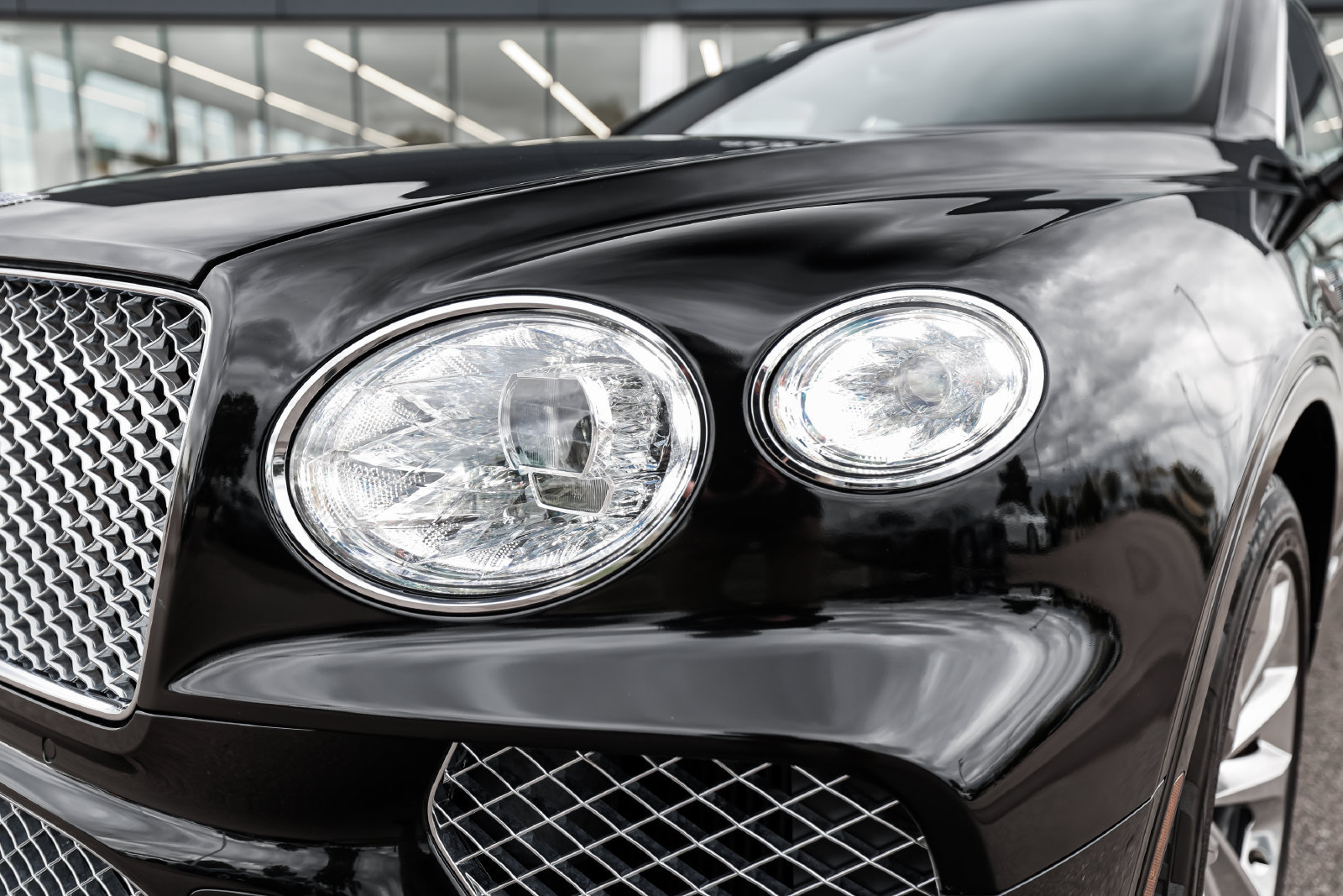 Certified 2022 Bentley Bentayga AWD/4WD image 21