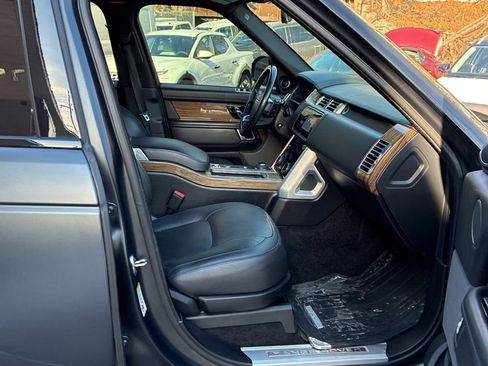 Used 2019 Land Rover Range Rover Supercharged image 8
