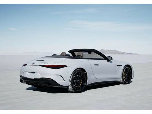 New 2026 Mercedes-Benz SL 63 AMG 4MATIC image 22