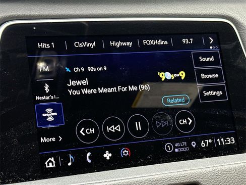 Used 2023 Cadillac XT4 Premium Luxury image 12