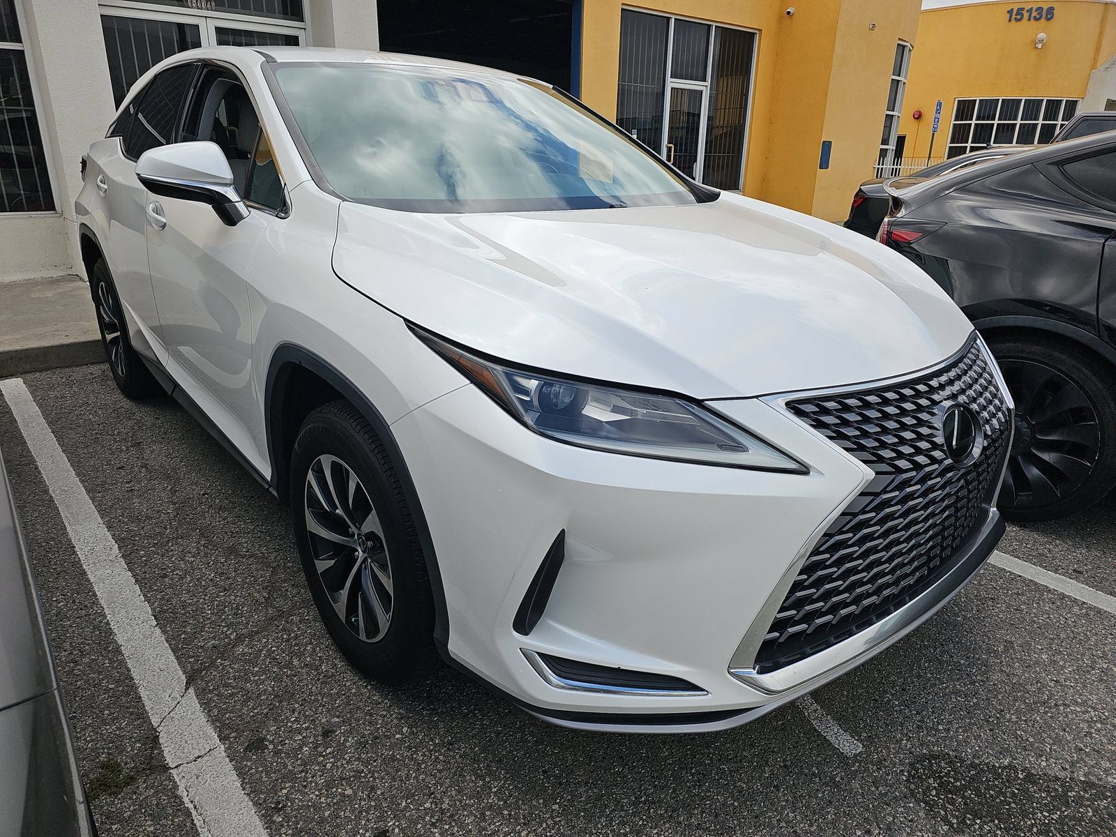 Used 2021 Lexus RX 350 FWD w/ Accessory Package image 4