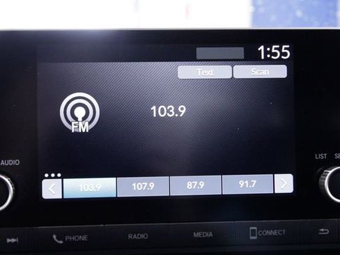 Certified 2023 Honda HR-V LX image 30