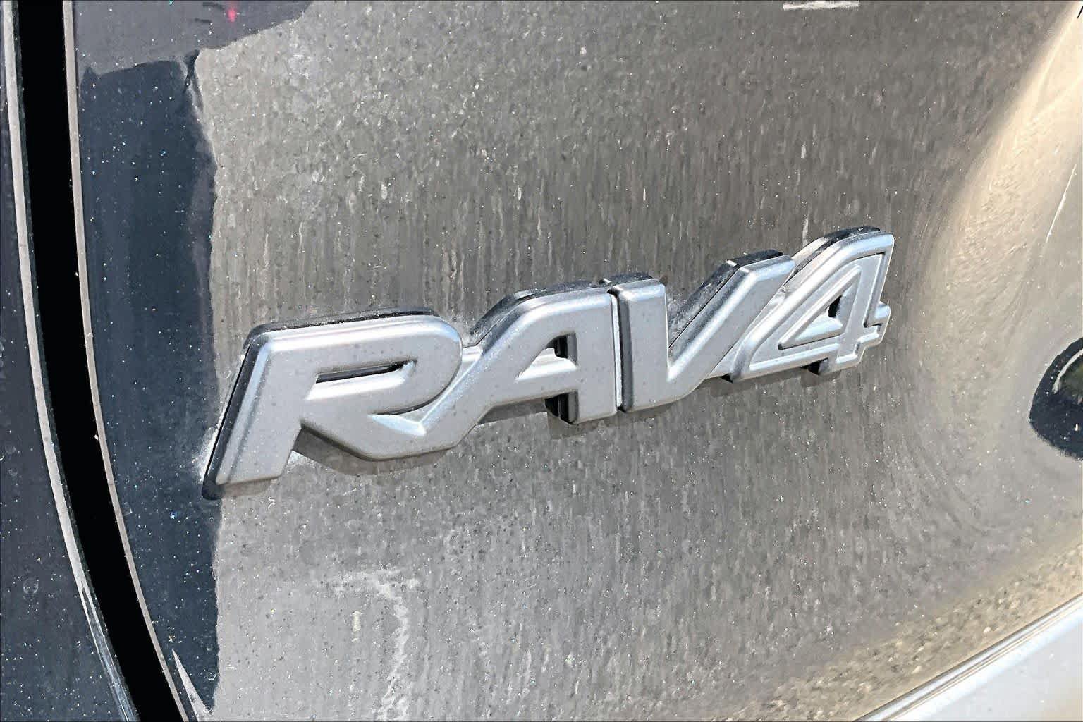 Certified 2024 Toyota RAV4 LE AWD/4WD image 30