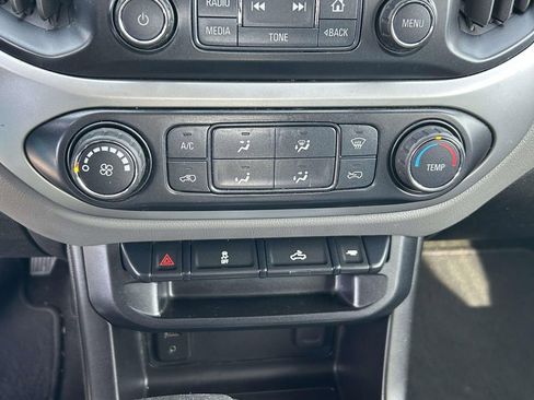 Used 2018 Chevrolet Colorado LT image 24