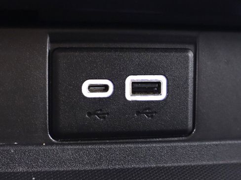 Used 2021 Chevrolet Tahoe LT image 28