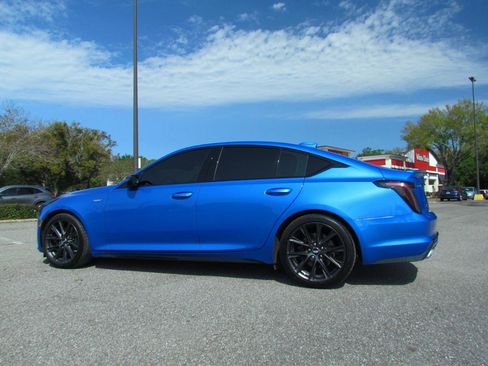 Used 2025 Cadillac CT5 V RWD image 7