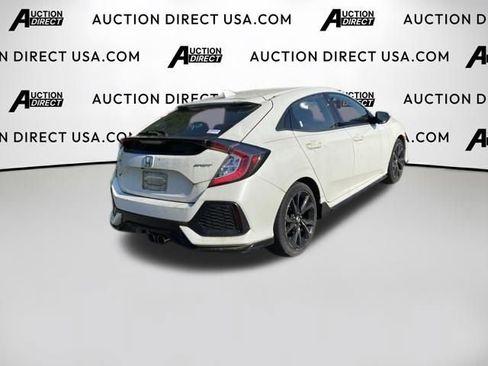 Used 2018 Honda Civic Sport image 8