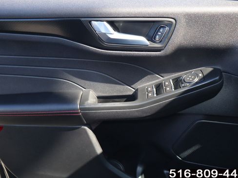 Used 2022 Ford Escape SEL w/ SEL Stealth AWD Package image 15