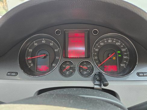 Used 2007 Volkswagen Passat 2.0T FWD image 39