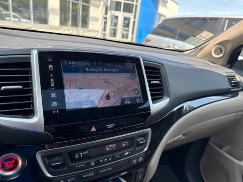 Used 2017 Honda Ridgeline RTL-E image 10