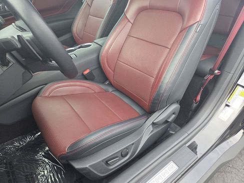 Used 2025 Ford Mustang GT Premium RWD image 22