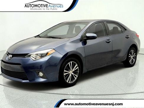 Used 2016 Toyota Corolla LE FWD image 1