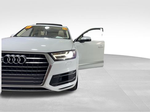 Used 2017 Audi Q7 3.0T Premium Plus image 25
