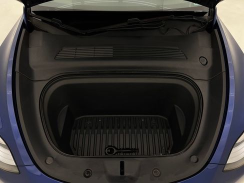 Used 2021 Tesla Model Y Long Range image 24