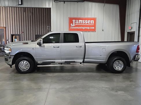 Used 2024 RAM 3500 Laramie image 2