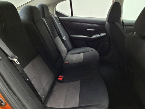 Used 2022 Nissan Sentra SR w/ Electronics Package FWD image 19