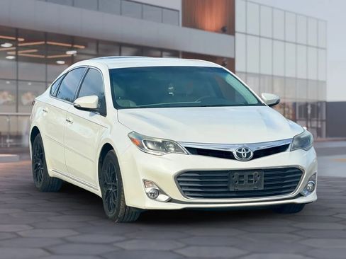 Used 2015 Toyota Avalon XLE FWD image 1