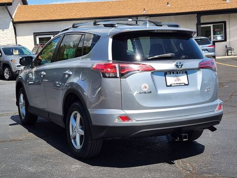 Used 2017 Toyota RAV4 LE w/ Carpet Mat Package AWD/4WD image 11