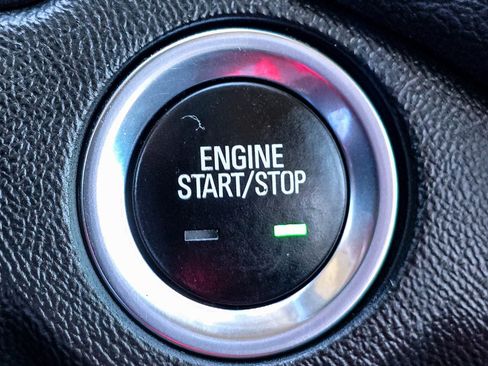 Used 2022 Chevrolet Equinox LT image 20