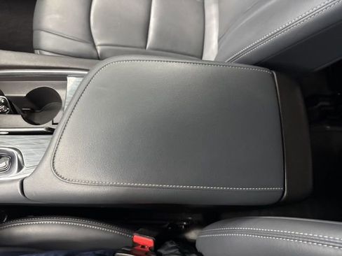 Used 2023 Buick Enclave Essence image 50