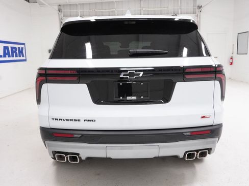 New 2026 Chevrolet Traverse Z71 w/ Enhanced Driving Package image 6