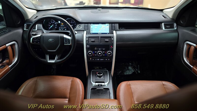 Used 2017 Land Rover Discovery Sport HSE Luxury AWD/4WD image 18