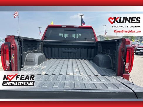 Used 2023 GMC Sierra 1500 AT4 w/ AT4 Preferred Package image 18