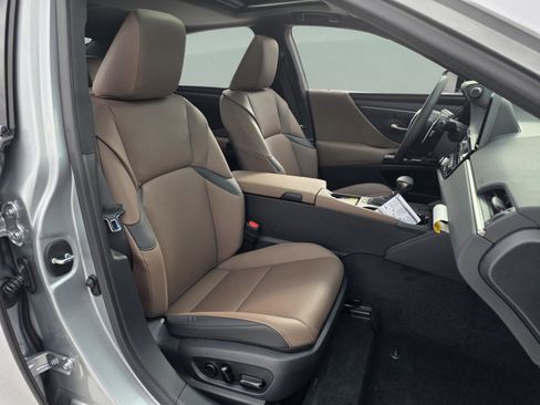 New 2025 Lexus ES 350 w/ Premium Package image 24
