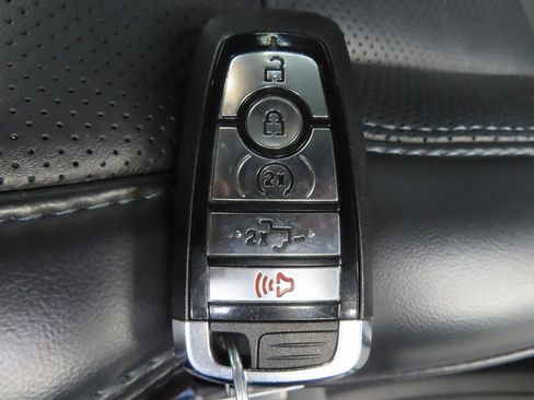 Used 2025 Ford F250 Platinum image 78