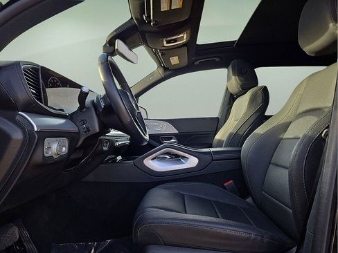 Used 2025 Mercedes-Benz GLS 450 4MATIC image 25