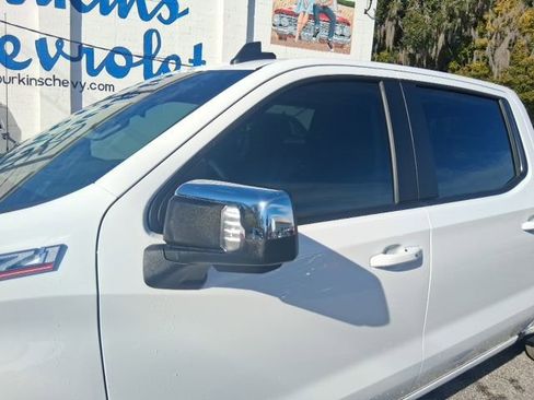 Certified 2026 Chevrolet Silverado 1500 LT image 3