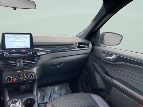 Used 2023 Ford Escape ST-Line image 18