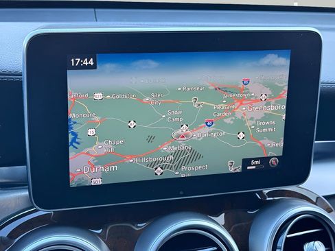 Used 2016 Mercedes-Benz GLC 300 4MATIC image 28