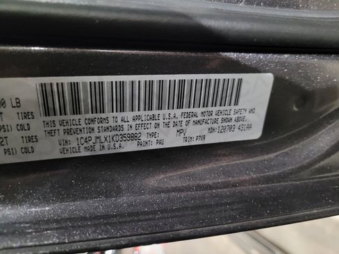 Used 2019 Jeep Cherokee Latitude Plus w/ Comfort/Convenience Group AWD/4WD image 33