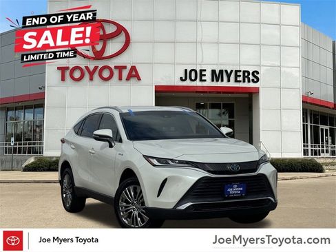 Used 2021 Toyota Venza XLE image 1