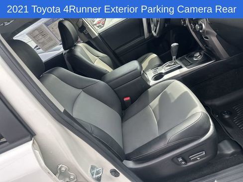 Used 2021 Toyota 4Runner SR5 Premium w/ Moonroof Package AWD/4WD image 24