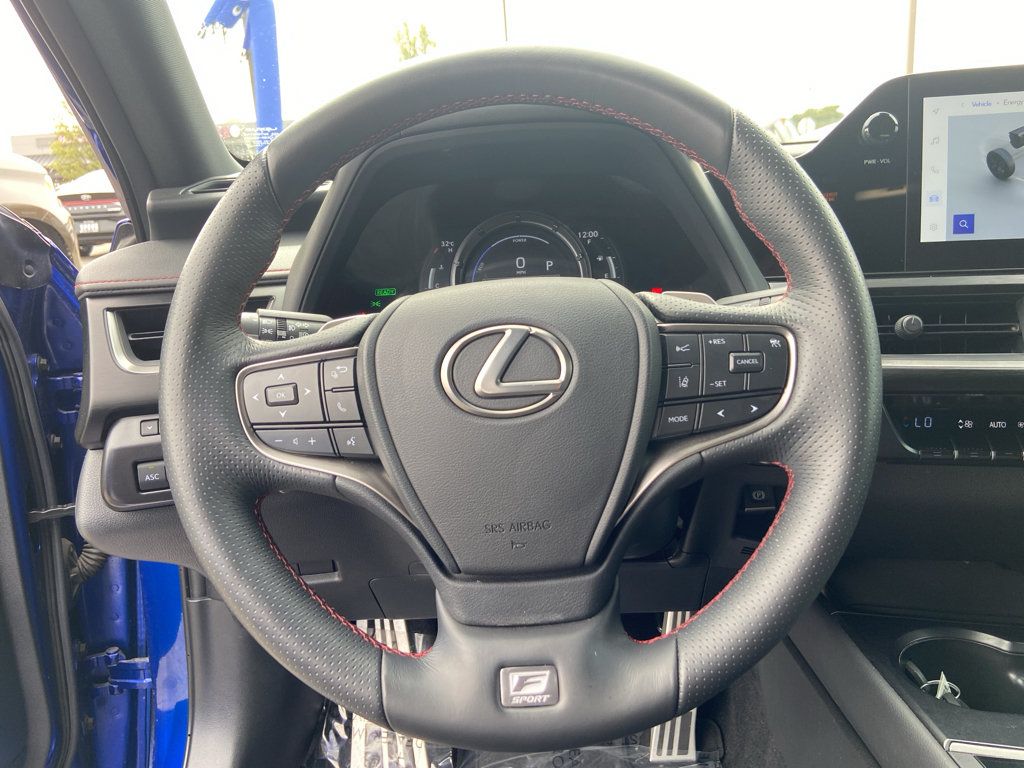 Used 2024 Lexus UX 250h F Sport AWD/4WD image 9